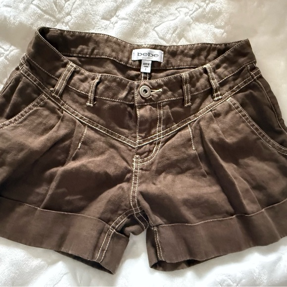 Bebe Brown Cuffed Utility Shorts with Back Button Pockets – Size 2 EUC - Picture 1 of 12